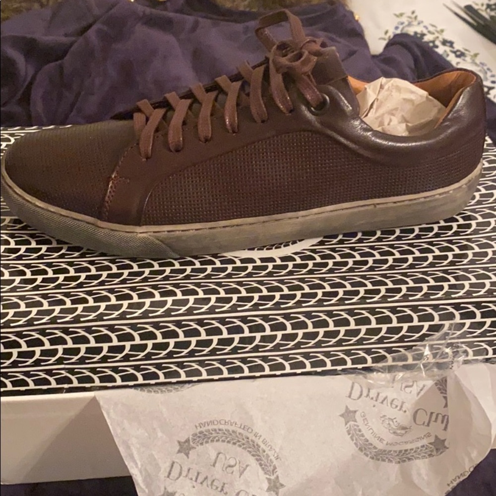 Drivers Club Leather Sneakers with “Worn Look” NIB